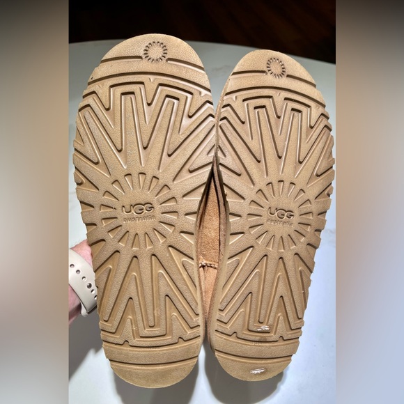 UGG Genuine Sheepskin Ankle boots, Camel, Size 6 - Picture 9 of 11